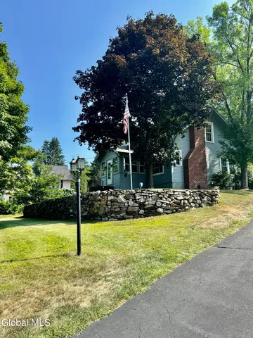 $184,900 | 14 County Route 25, Granville, NY 12832