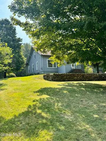 $184,900 | 14 County Route 25, Granville, NY 12832