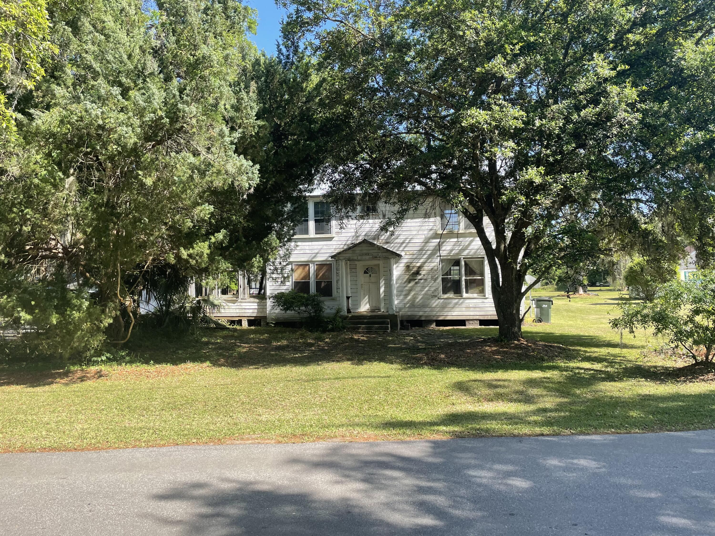 217 Scotia Street McClellanville, SC 29458 - Photo 1 of 14 IMG_1842