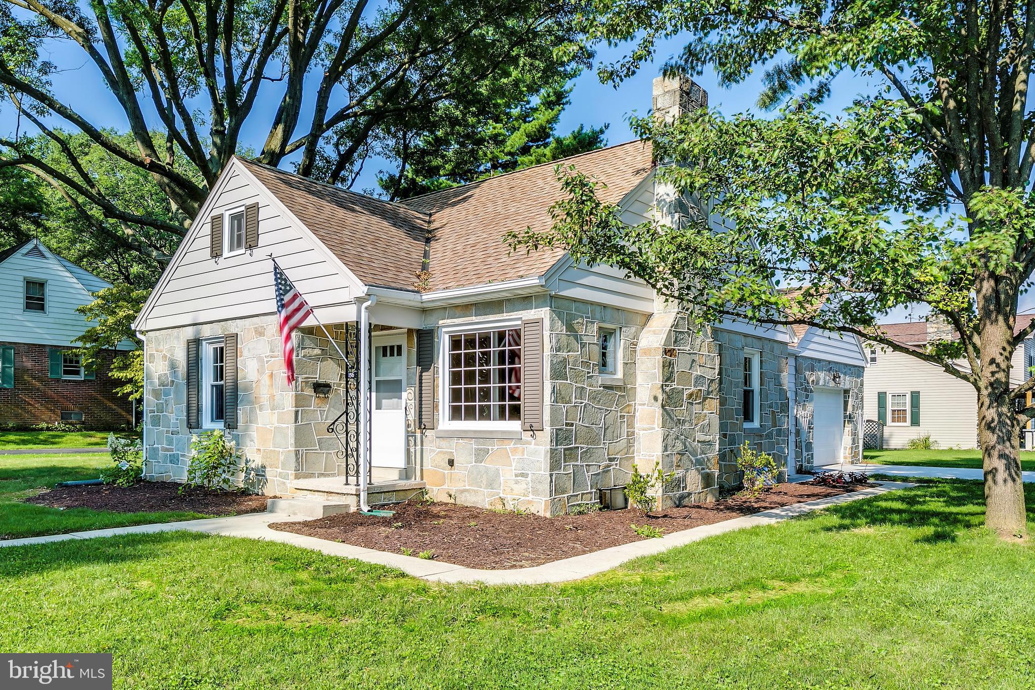 156 George Street Hanover, PA 17331 - Photo 1 of 17 Gallery Image 1