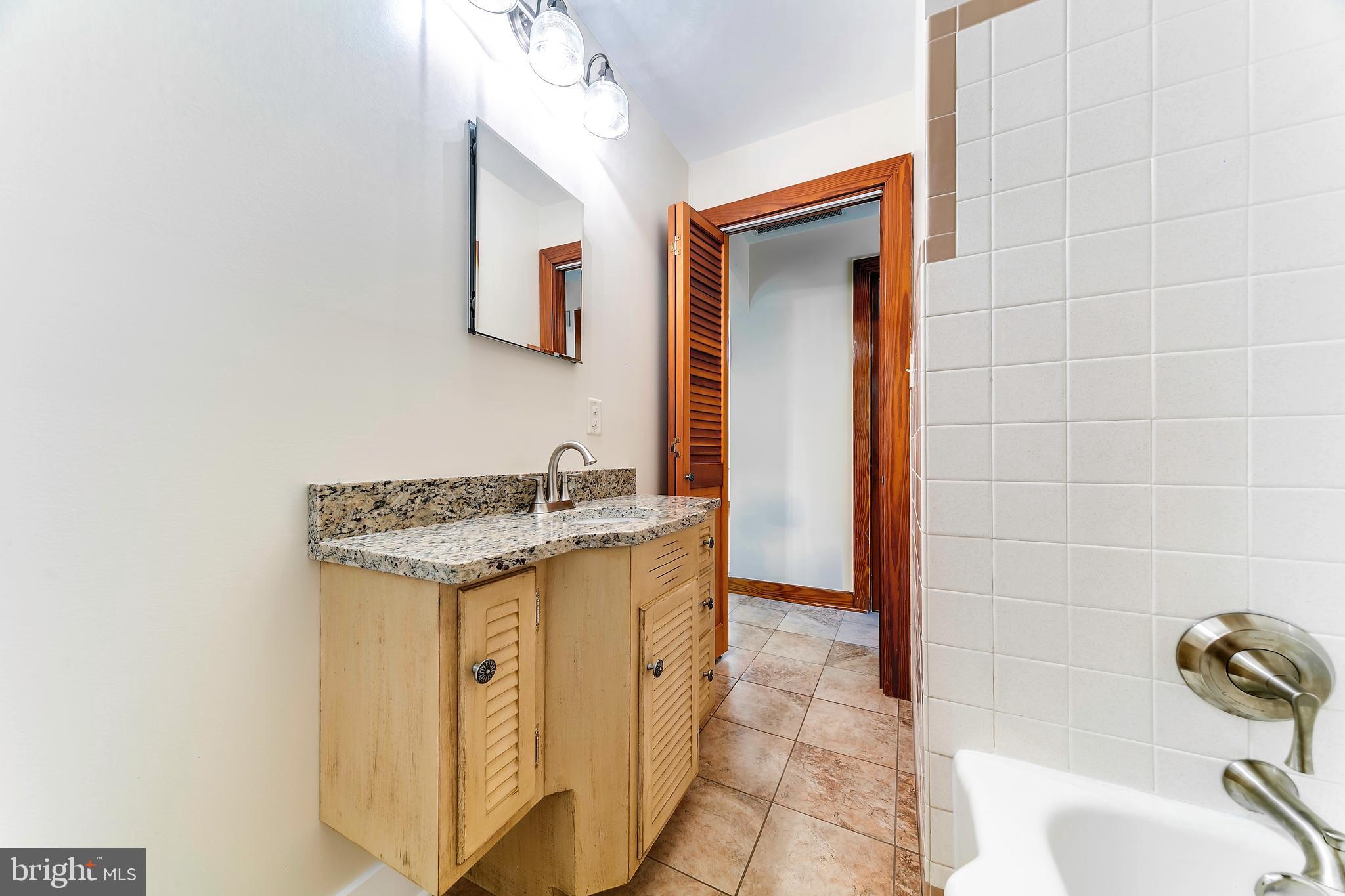 156 George Street Hanover, PA 17331 - Photo 13 of 17 Gallery Image 13