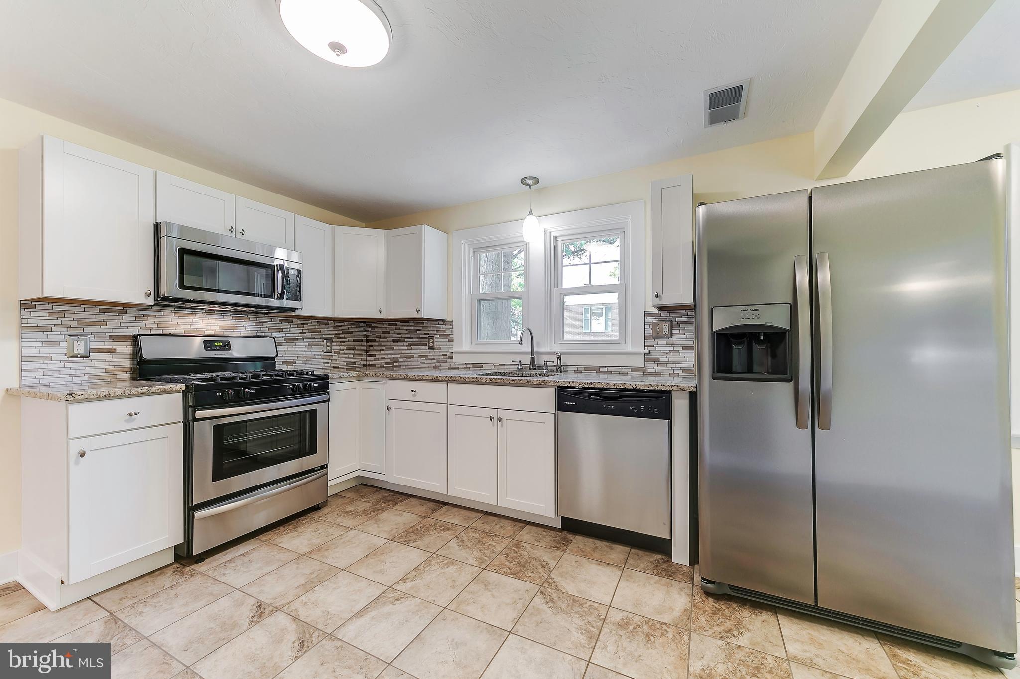 156 George Street Hanover, PA 17331 - Photo 7 of 17 Gallery Image 7
