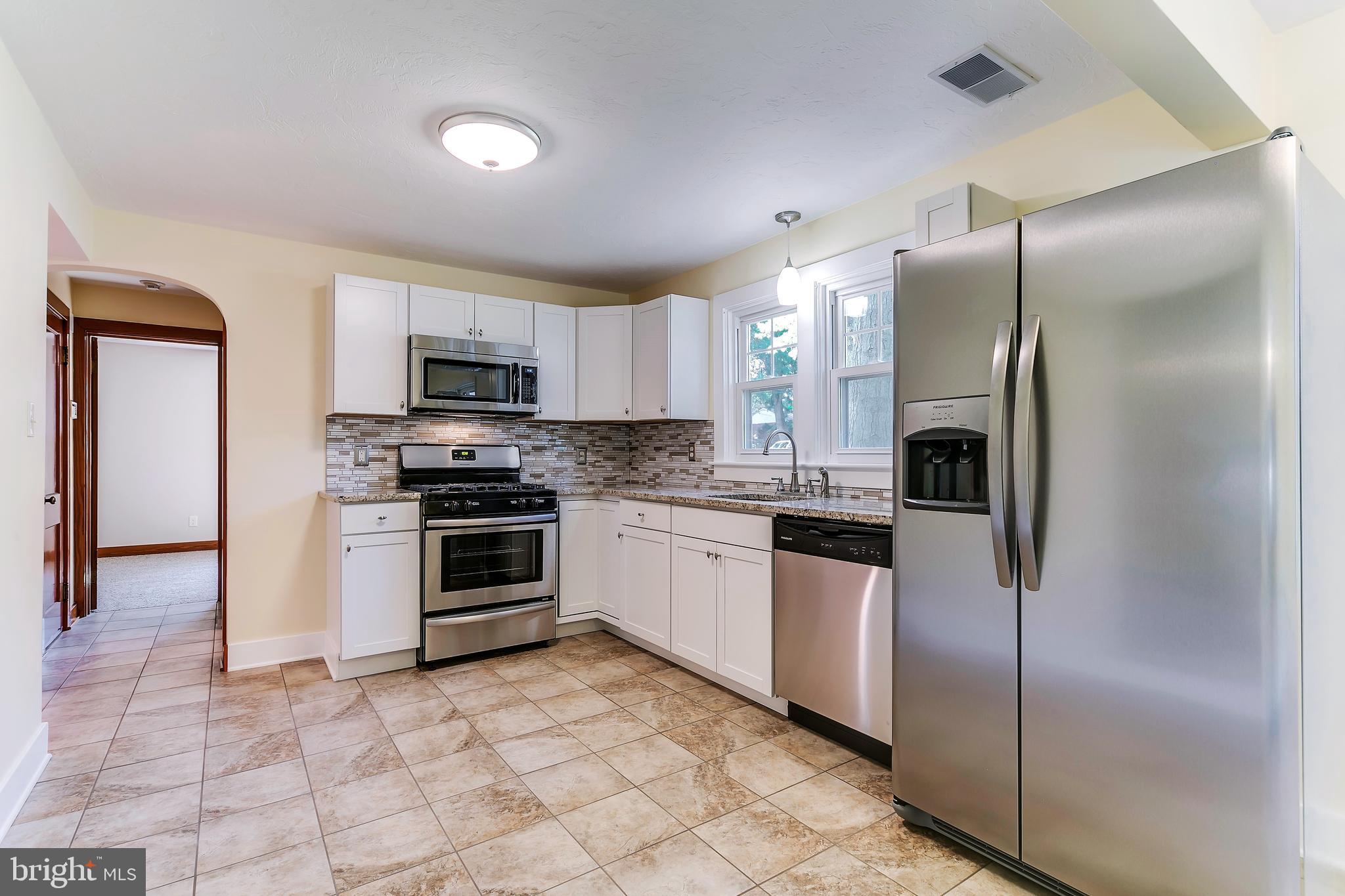 156 George Street Hanover, PA 17331 - Photo 8 of 17 Gallery Image 8