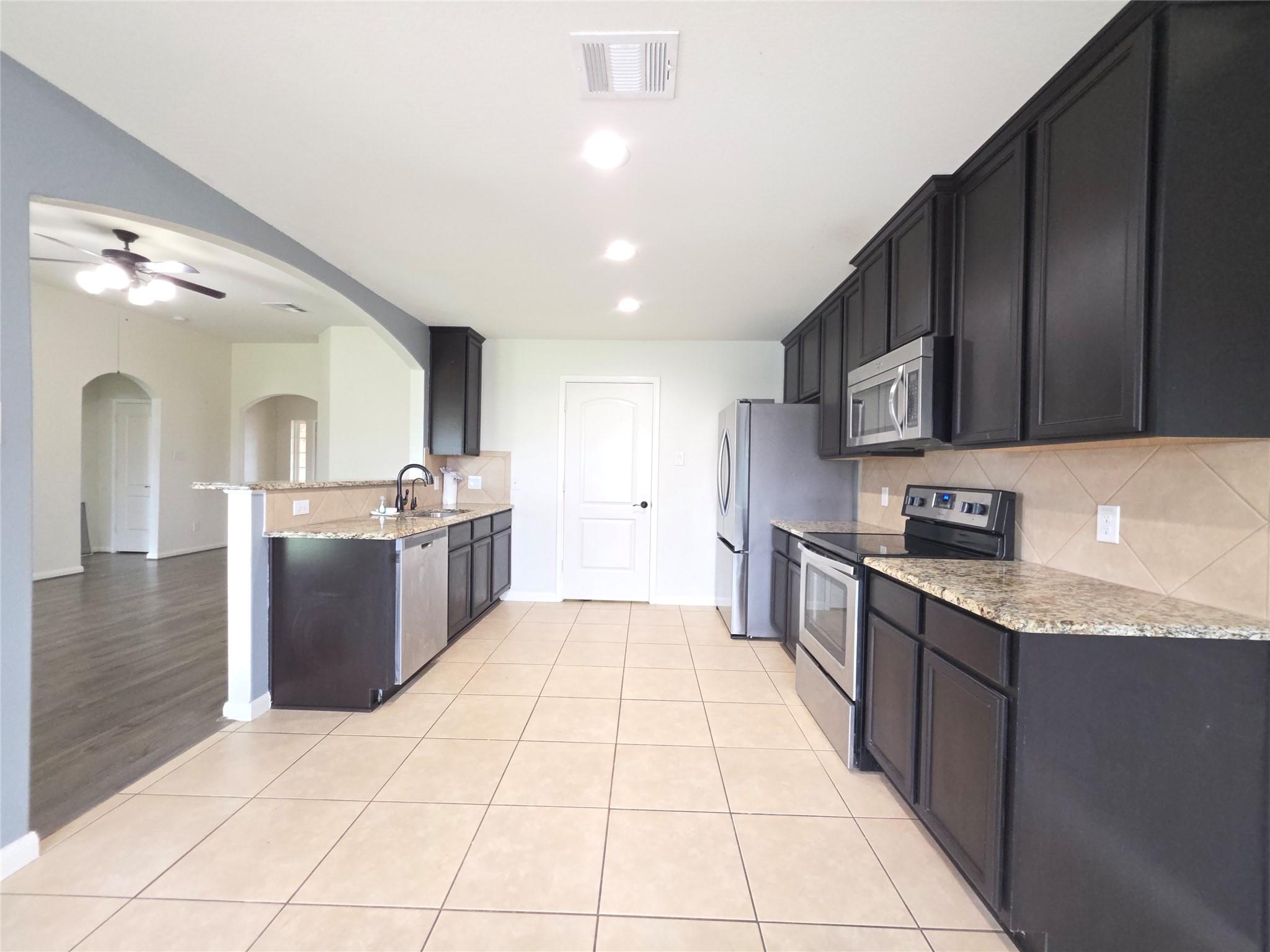 18708 Wichita Trail Magnolia, TX 77355 - Photo 4 of 15