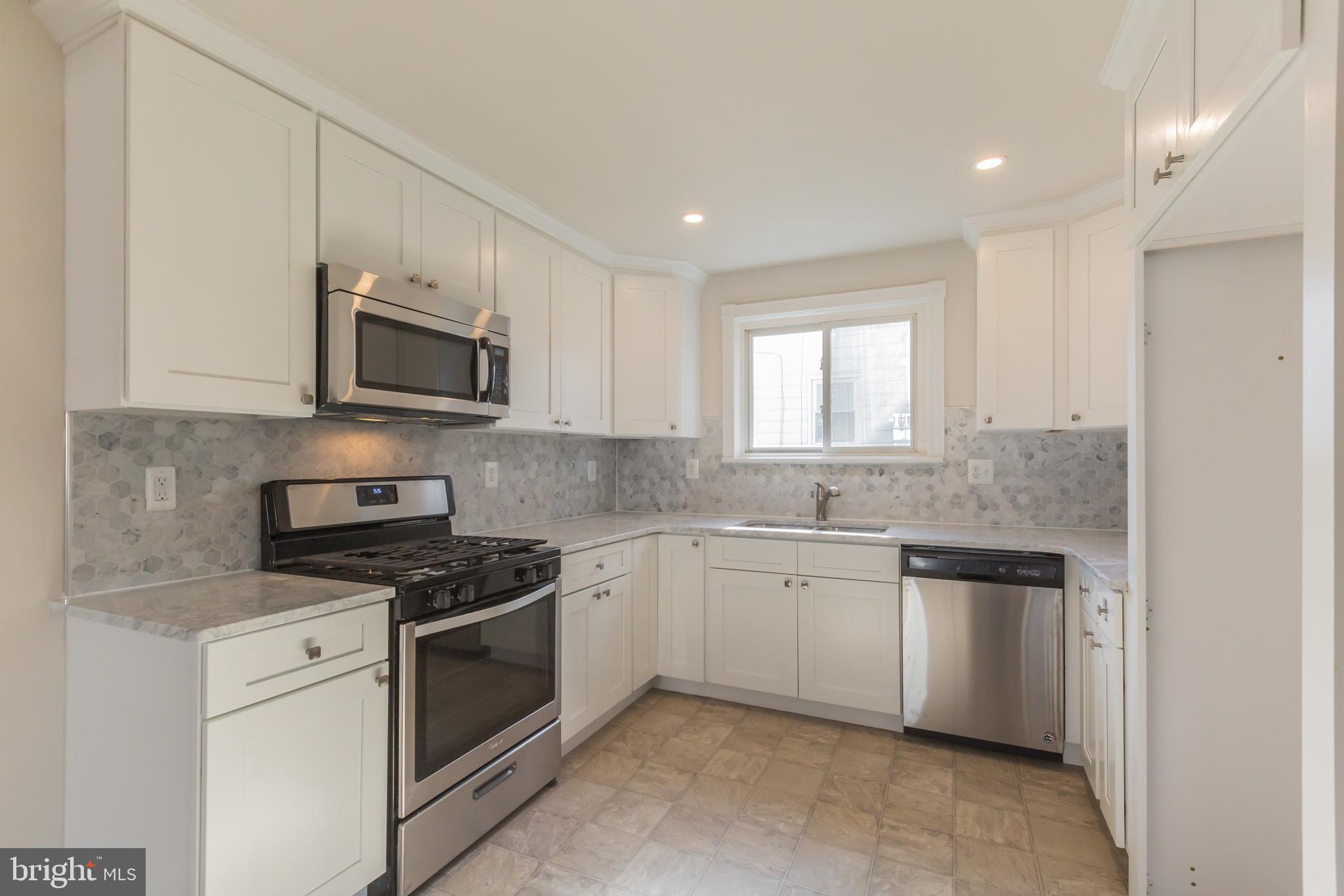 87 Baylor Road Hamilton, NJ 08610 - Photo 12 of 30