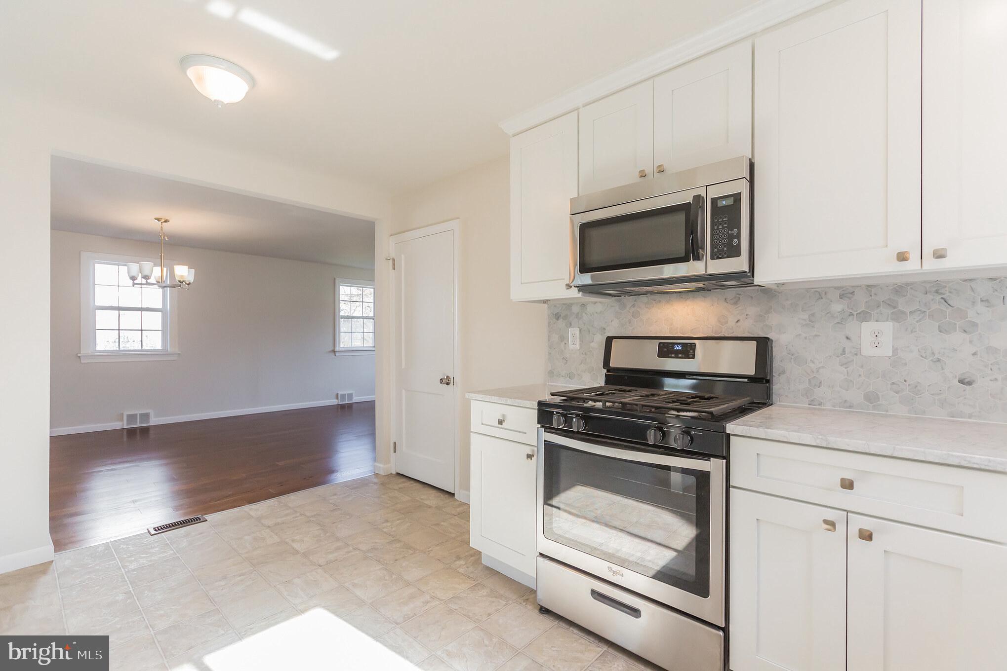 87 Baylor Road Hamilton, NJ 08610 - Photo 13 of 30