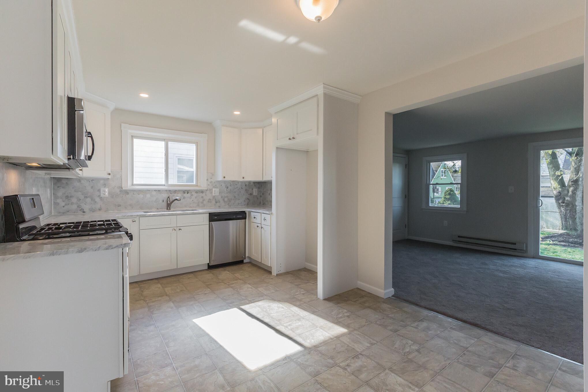 87 Baylor Road Hamilton, NJ 08610 - Photo 15 of 30