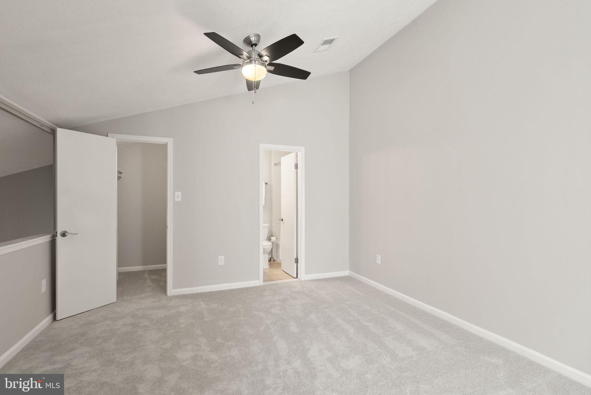 10158 Oakton Terrace Road Oakton, VA 22124 - Photo 24 of 35