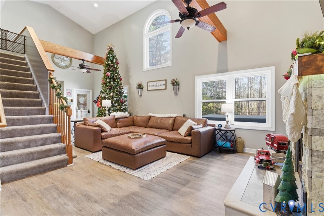 13504 Taylor Drive Disputanta, VA 23842 - Photo 3 of 49 a living room with furniture and a large window
