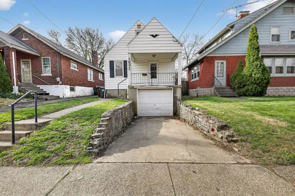 $124,900 | 1631 Goodman Avenue, North College Hill, OH 45239