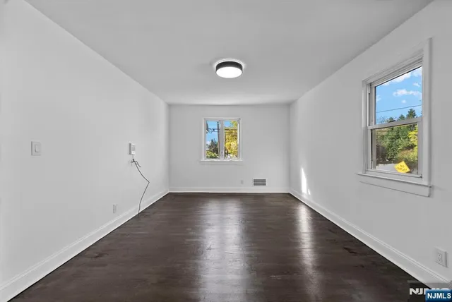 $2,400 | 514-518 Lafayette Avenue, Passaic, NJ 07055