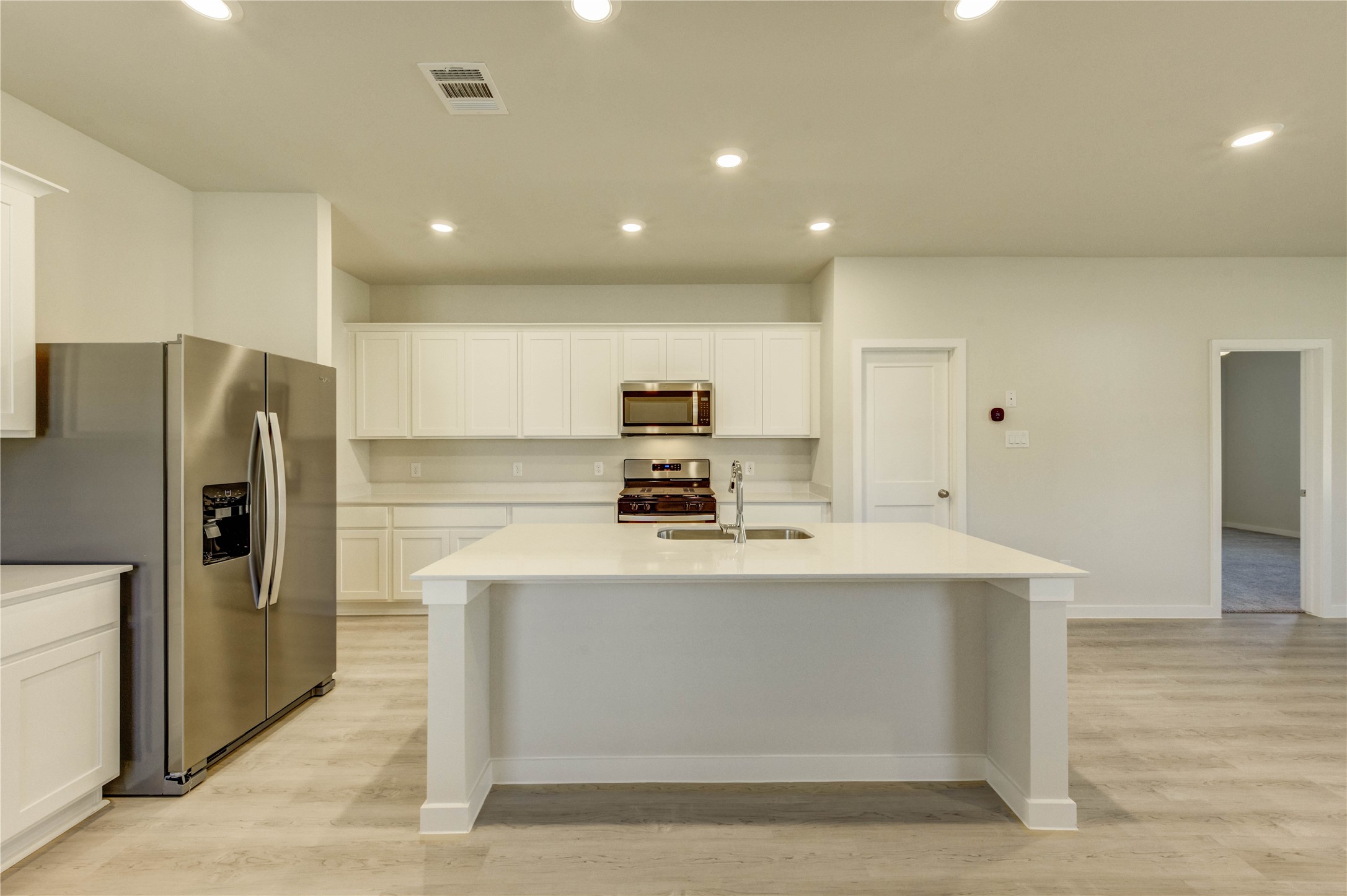 21526 George Wayne Way Spring, TX 77379 - Photo 5 of 50