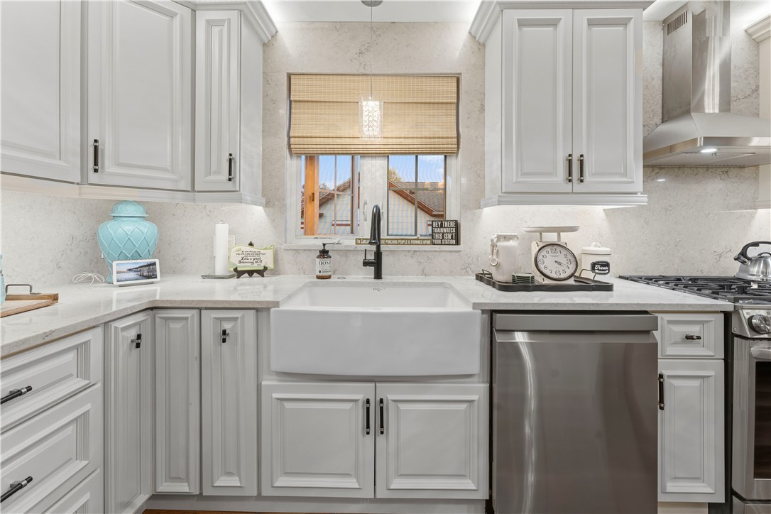 6 Legris Commons Lane, Unit 5 West Warwick, RI 02893 - Photo 12 of 38