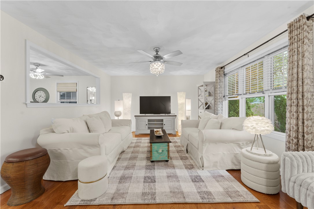6 Legris Commons Lane, Unit 5 West Warwick, RI 02893 - Photo 4 of 38