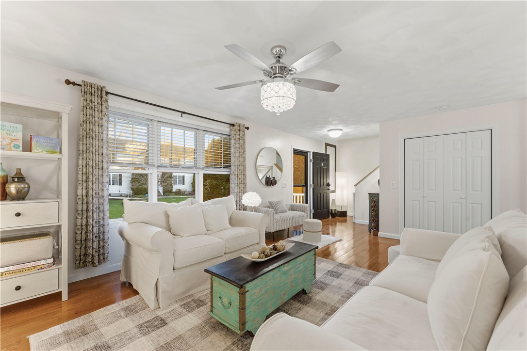 6 Legris Commons Lane, Unit 5 West Warwick, RI 02893 - Photo 6 of 38