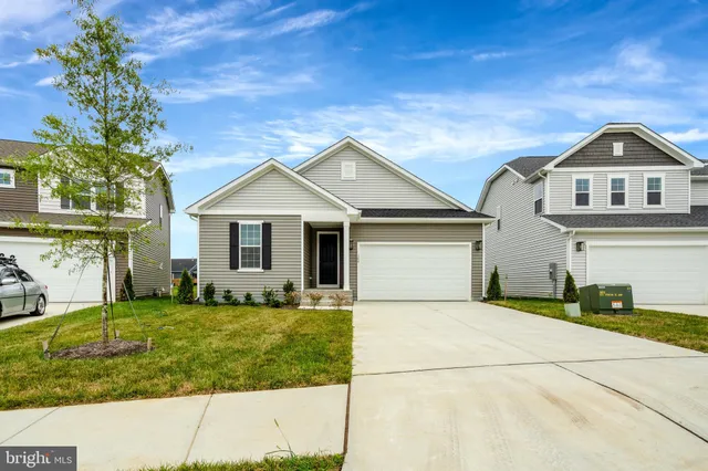 $464,999 | 104 Midsummer Lane, Middletown, VA 22645