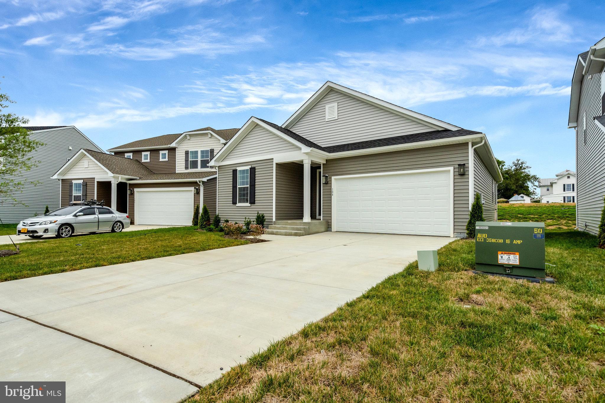 104 Midsummer Lane Middletown, VA 22645 - Photo 3 of 49