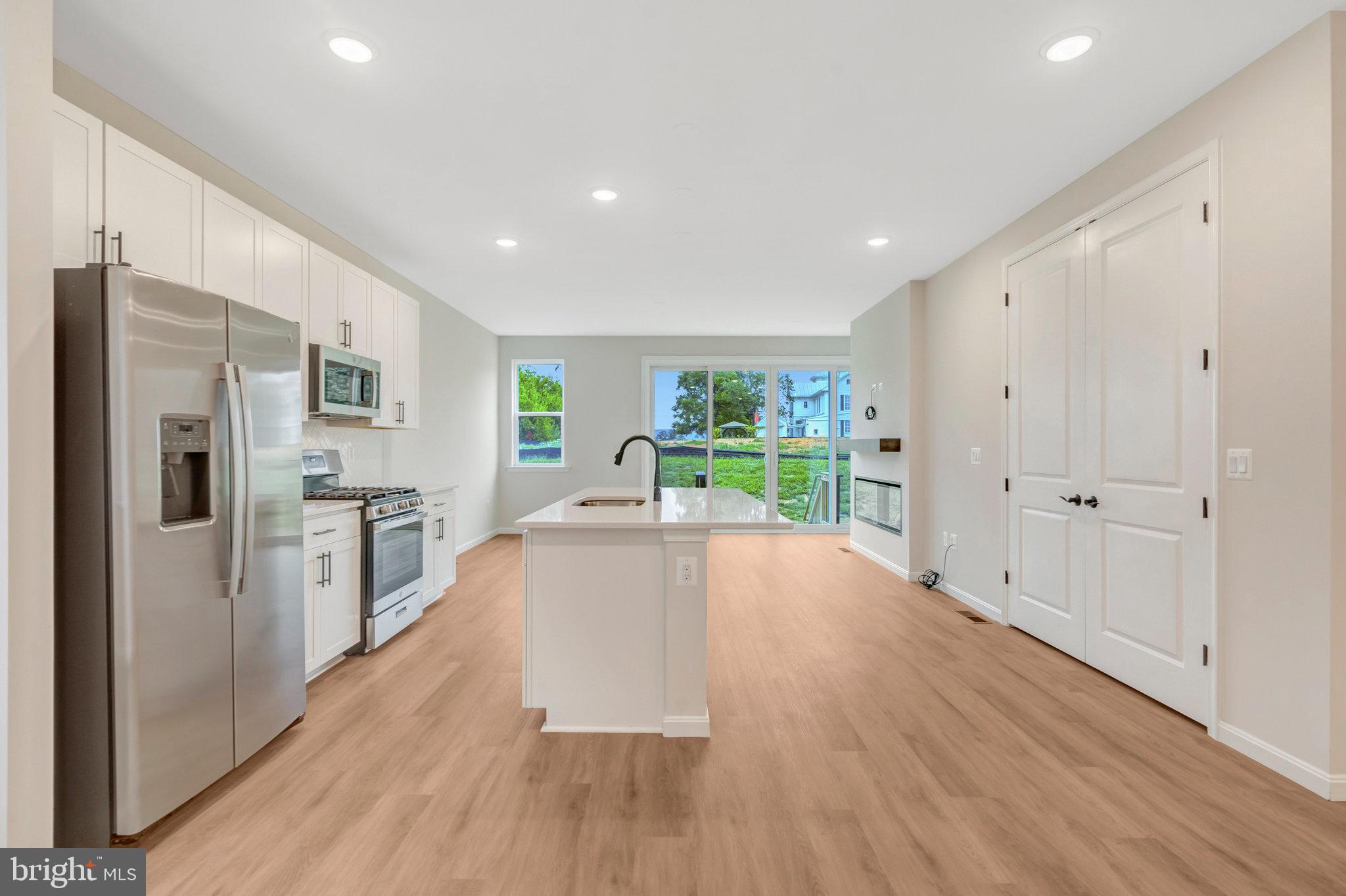 104 Midsummer Lane Middletown, VA 22645 - Photo 8 of 49