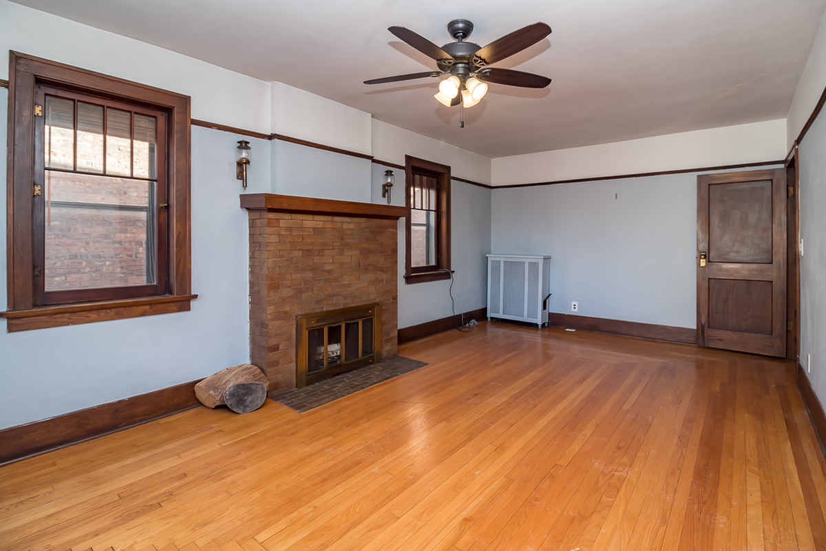 71 North Williams Street Crystal Lake, IL 60014 - Photo 13 of 41