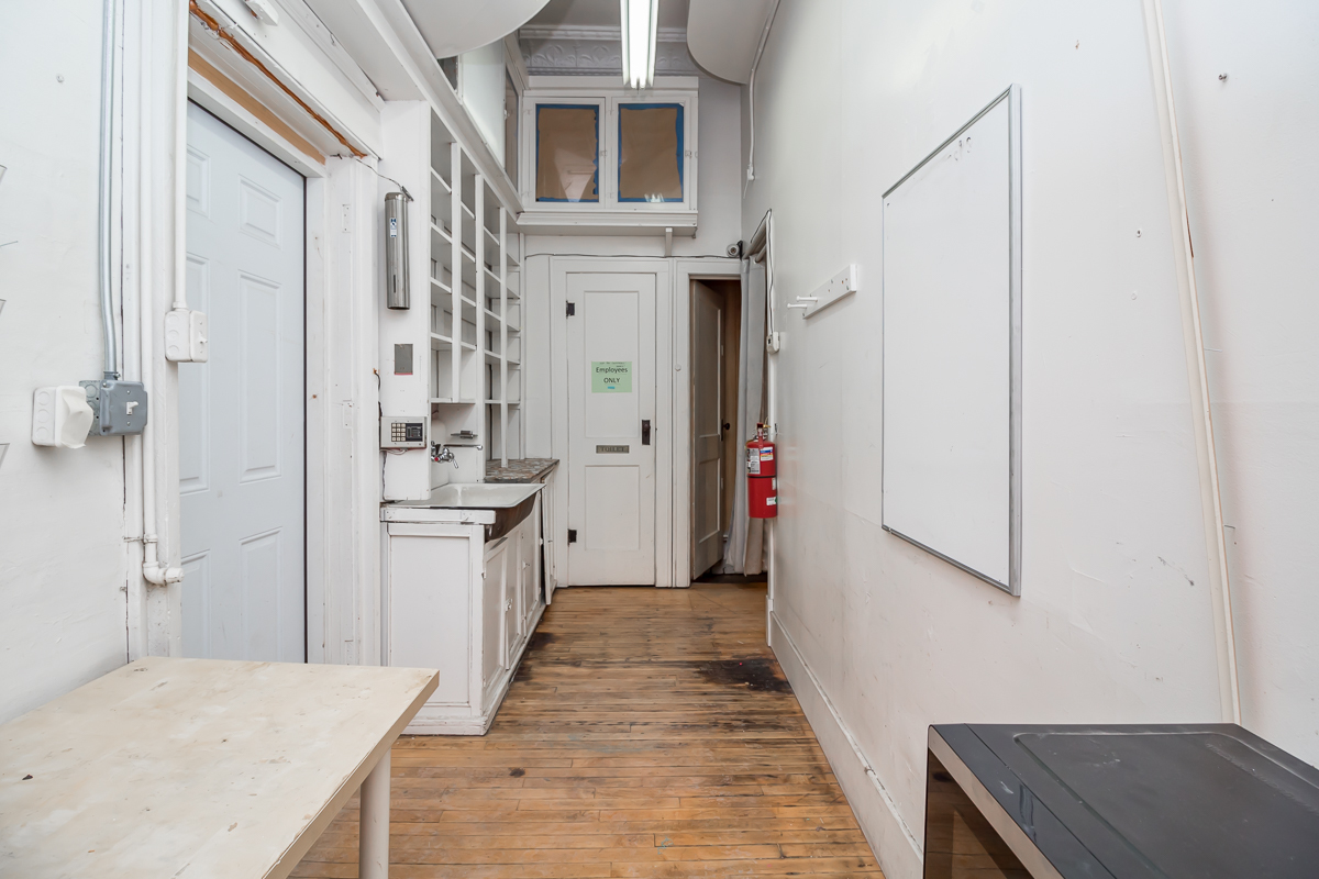 71 North Williams Street Crystal Lake, IL 60014 - Photo 9 of 41