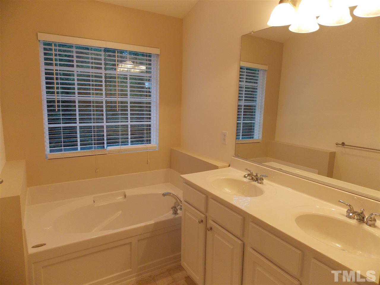 3114 Settle In Lane Raleigh, NC 27614 - Photo 11 of 24 Gallery Image 11