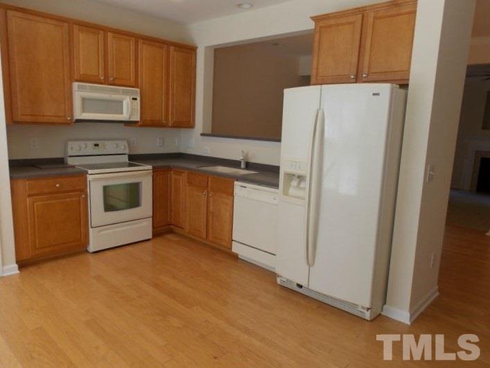 3114 Settle In Lane Raleigh, NC 27614 - Photo 5 of 24 Gallery Image 5