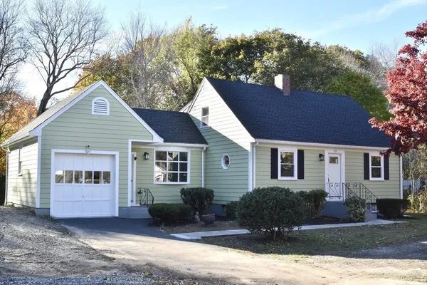 $789,000 | 713 Webster Street, Marshfield, MA 02050