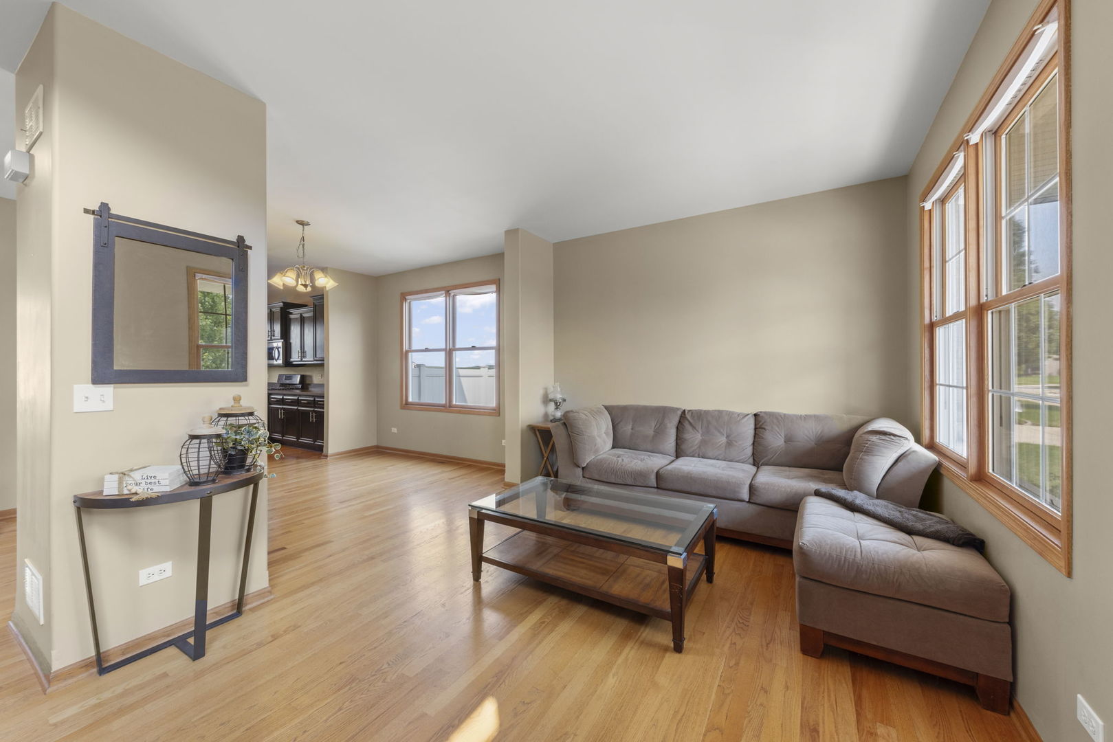 15500 Ridgefield Drive Manhattan, IL 60442 - Photo 4 of 40 Gallery Image 4