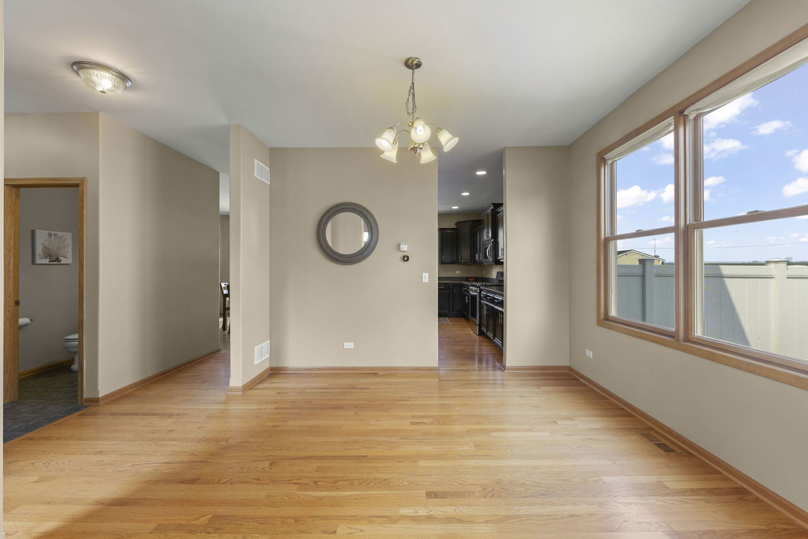 15500 Ridgefield Drive Manhattan, IL 60442 - Photo 6 of 40 Gallery Image 6