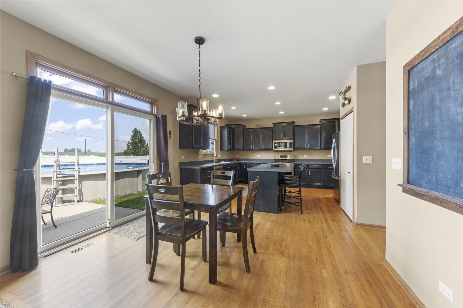 15500 Ridgefield Drive Manhattan, IL 60442 - Photo 10 of 40 Gallery Image 10