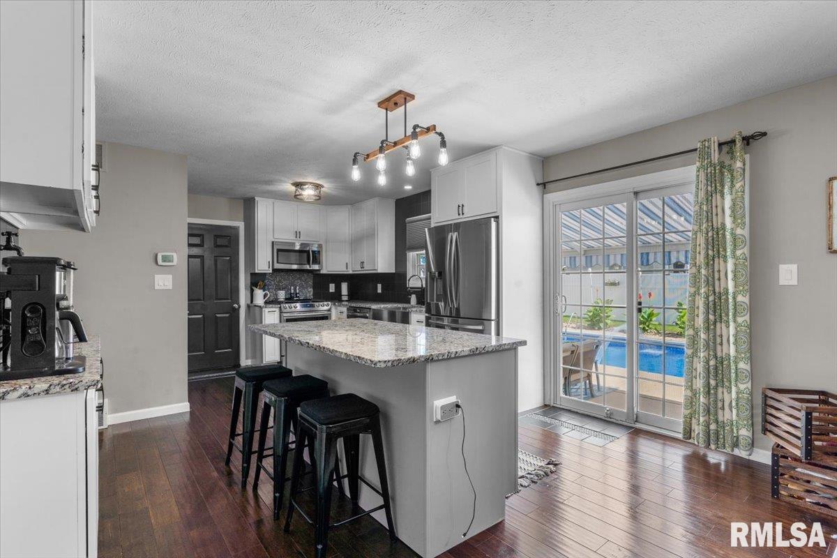 3712 Kerry Boulevard Springfield, IL 62712 - Photo 6 of 60