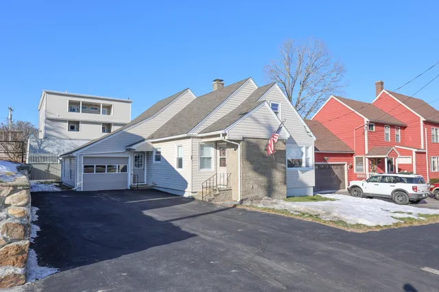 $349,900 | 58 Alsace Street, Manchester, NH 03102