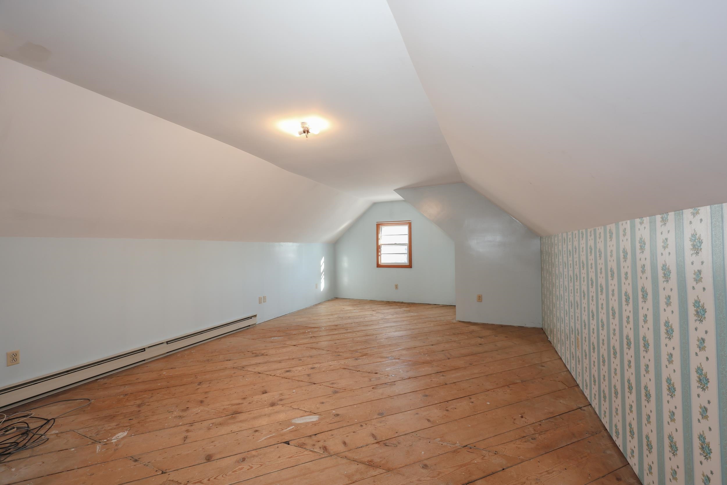 58 Alsace Street Manchester, NH 03102 - Photo 23 of 44