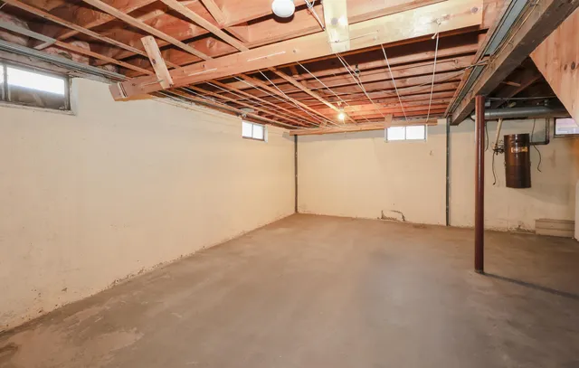 $349,900 | 58 Alsace Street, Manchester, NH 03102