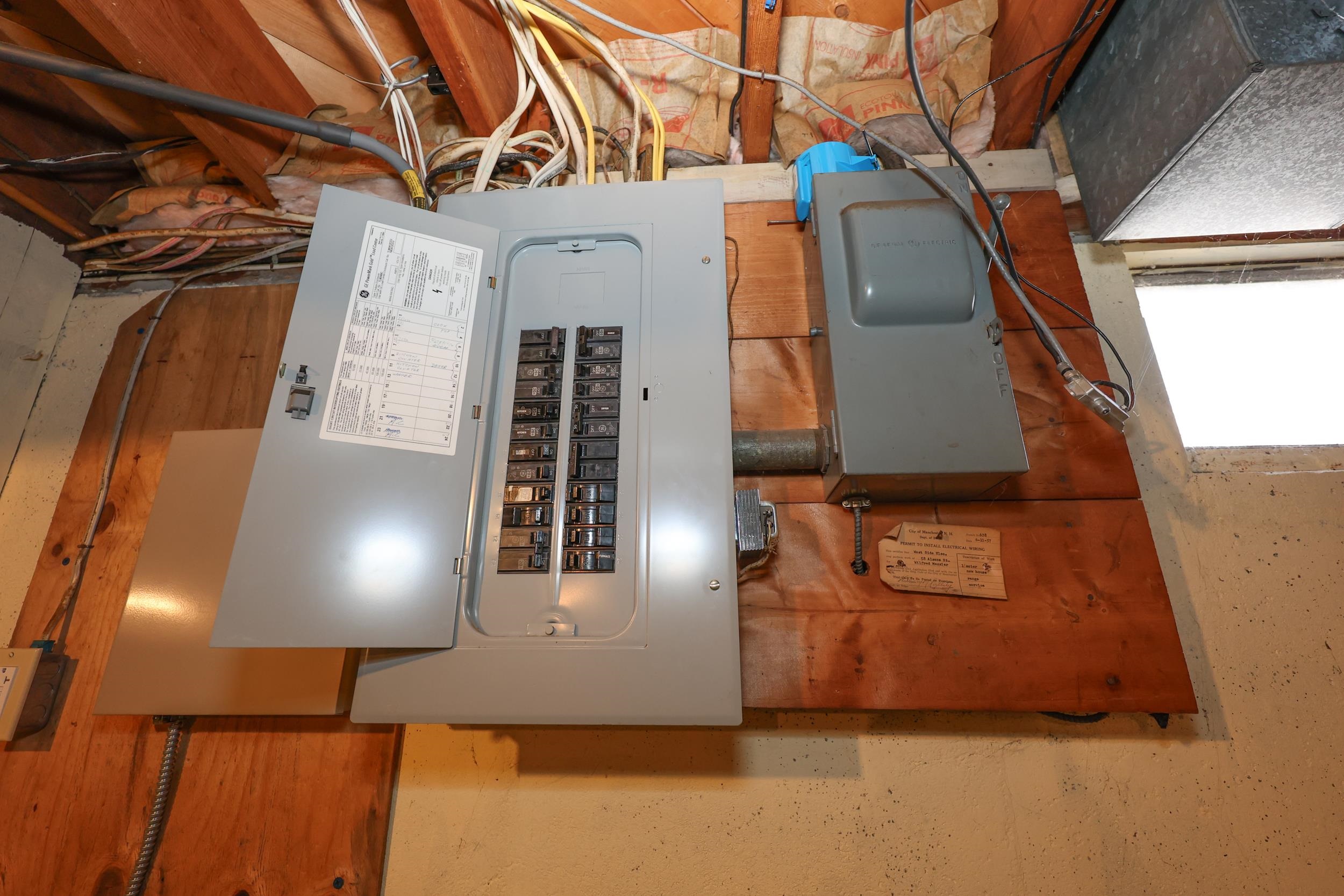 58 Alsace Street Manchester, NH 03102 - Photo 34 of 44