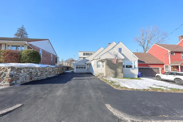 $349,900 | 58 Alsace Street, Manchester, NH 03102