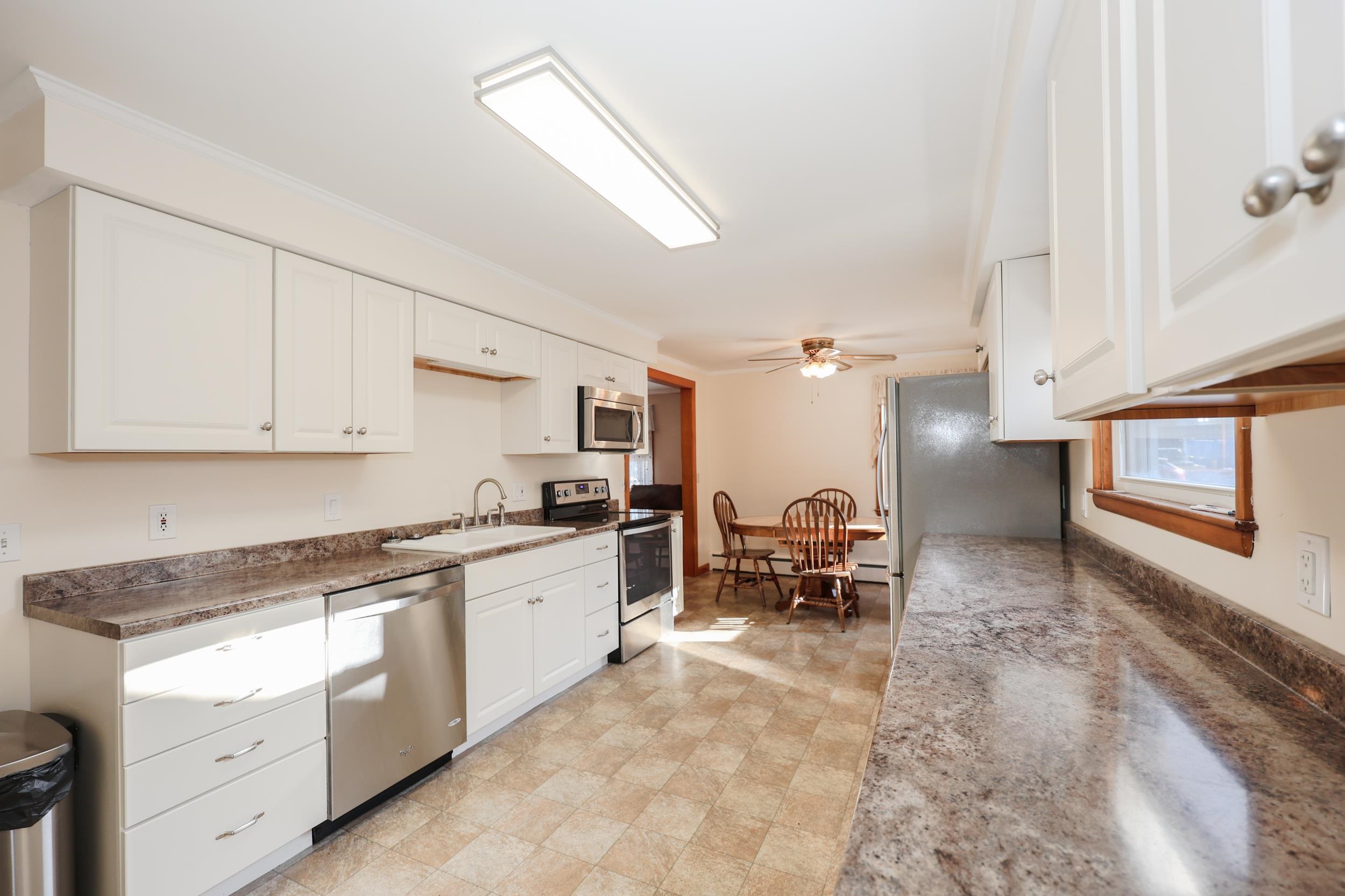 58 Alsace Street Manchester, NH 03102 - Photo 5 of 44