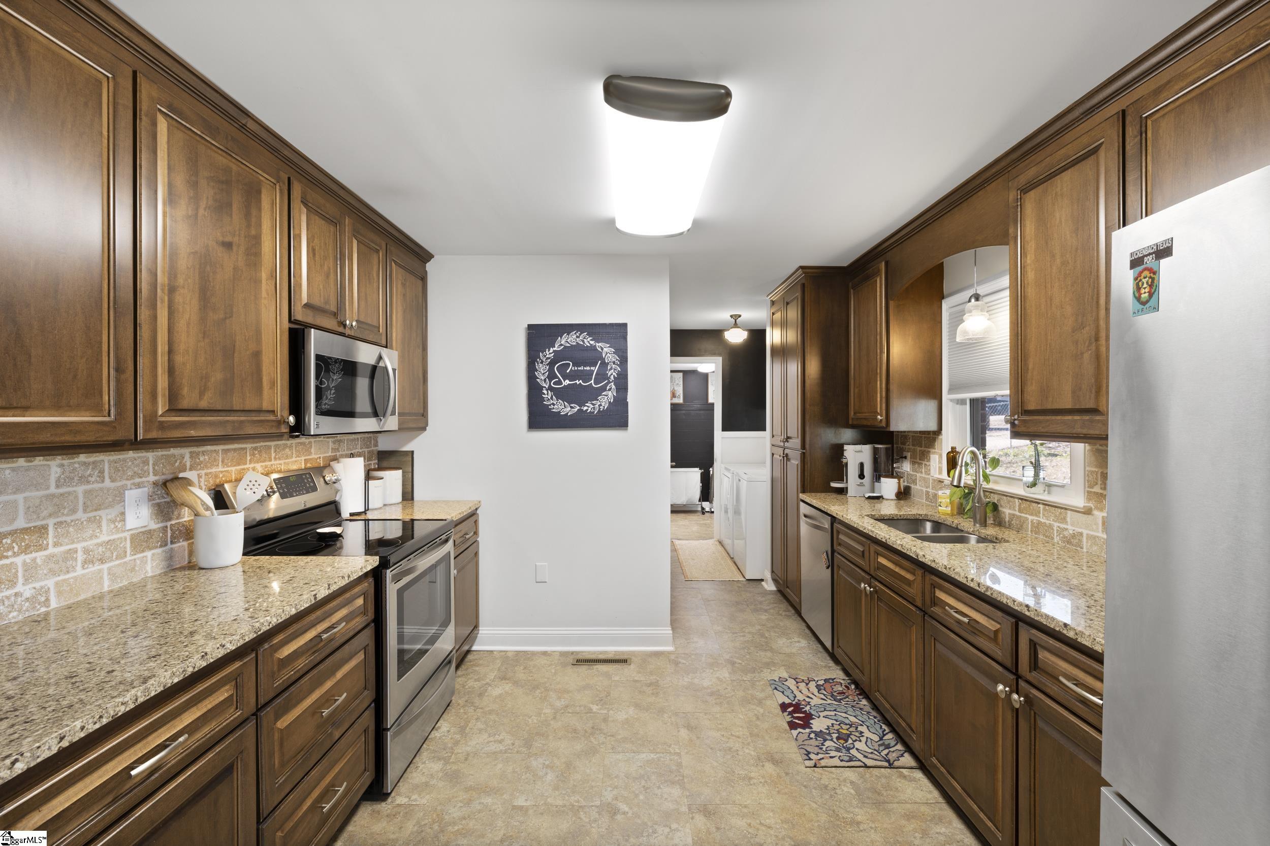 301 Hembree Road Anderson, SC 29625 - Photo 4 of 24