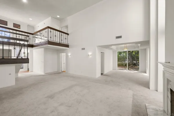 $8,475 | 2847 Via Posada, La Jolla, CA 92037