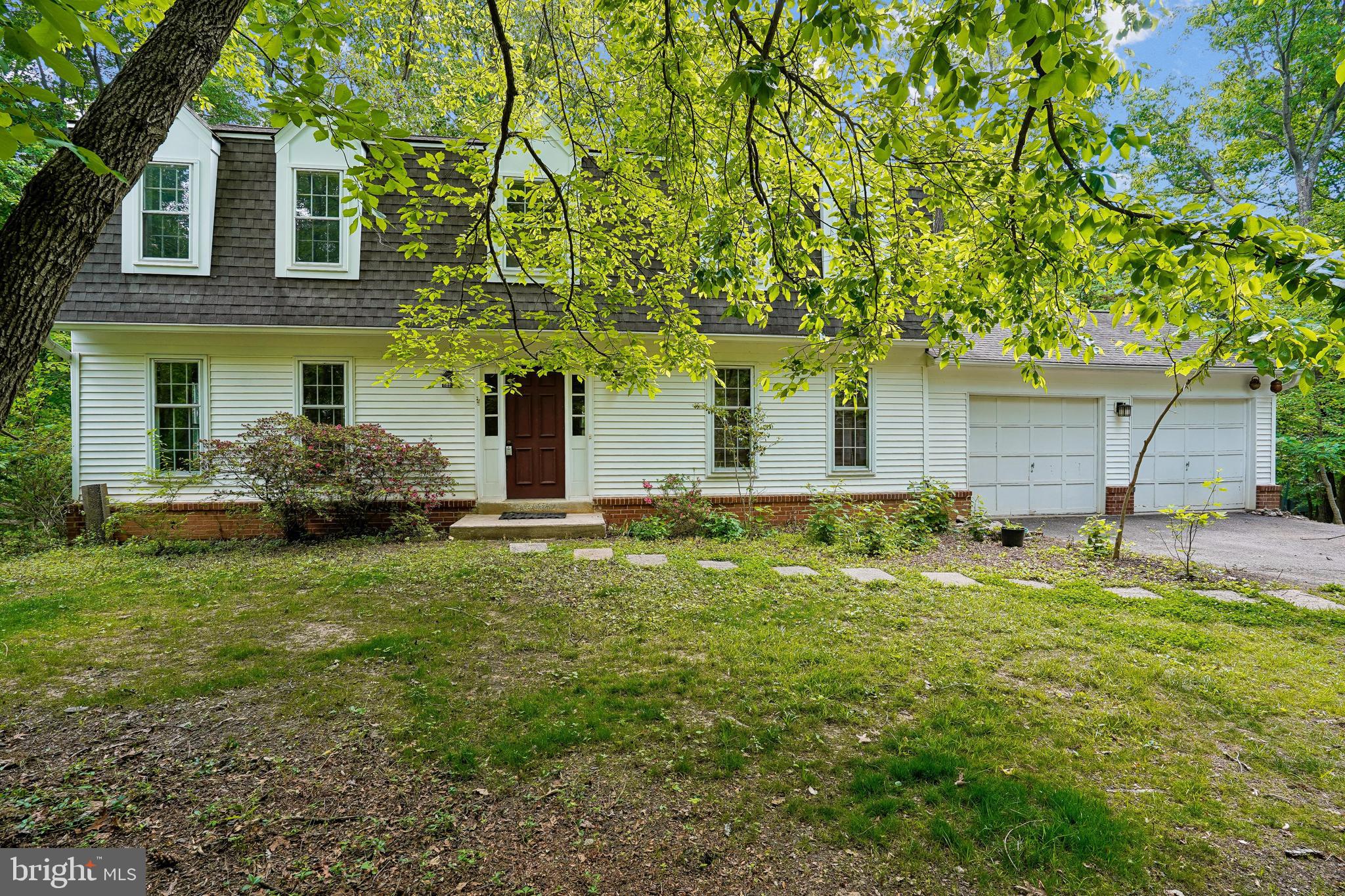 10802 Dayflower Court Reston, VA 20191 - Photo 39 of 44 Front view