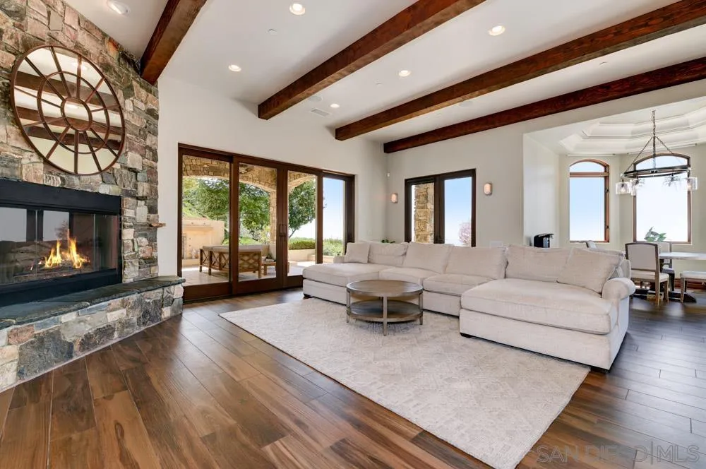 18335 Via Ambiente Rancho Santa Fe, CA 92067 - Photo 14 of 60 Gallery Image 14
