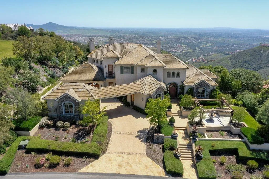 18335 Via Ambiente Rancho Santa Fe, CA 92067 - Photo 2 of 60 Gallery Image 2