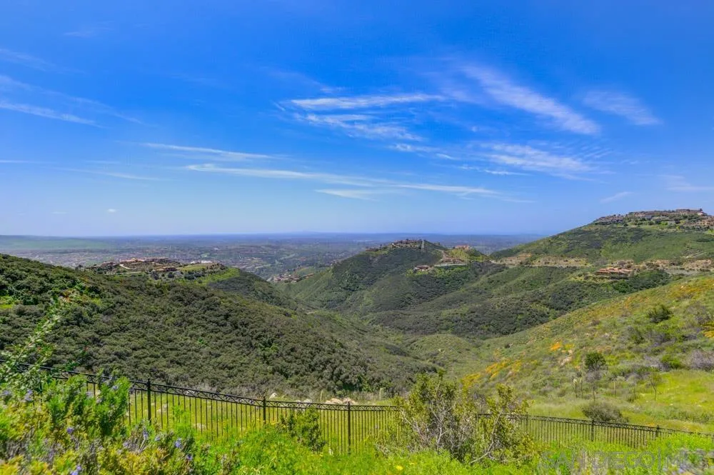 18335 Via Ambiente Rancho Santa Fe, CA 92067 - Photo 23 of 60 Gallery Image 23