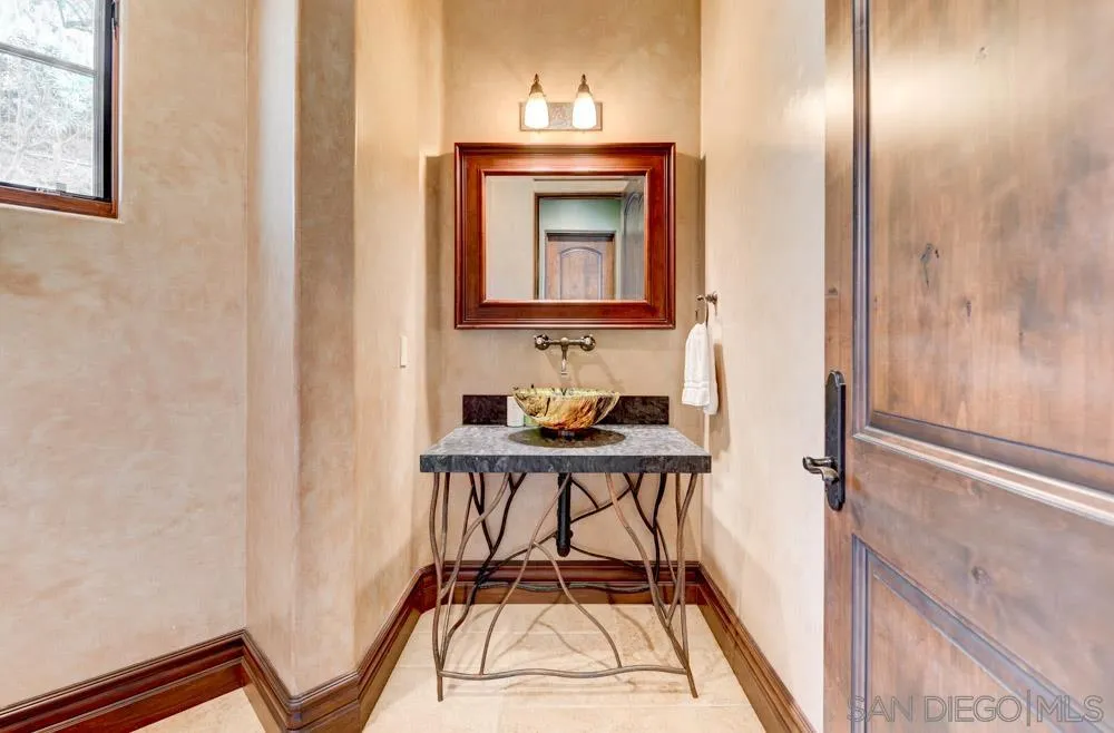 18335 Via Ambiente Rancho Santa Fe, CA 92067 - Photo 36 of 60 Gallery Image 36