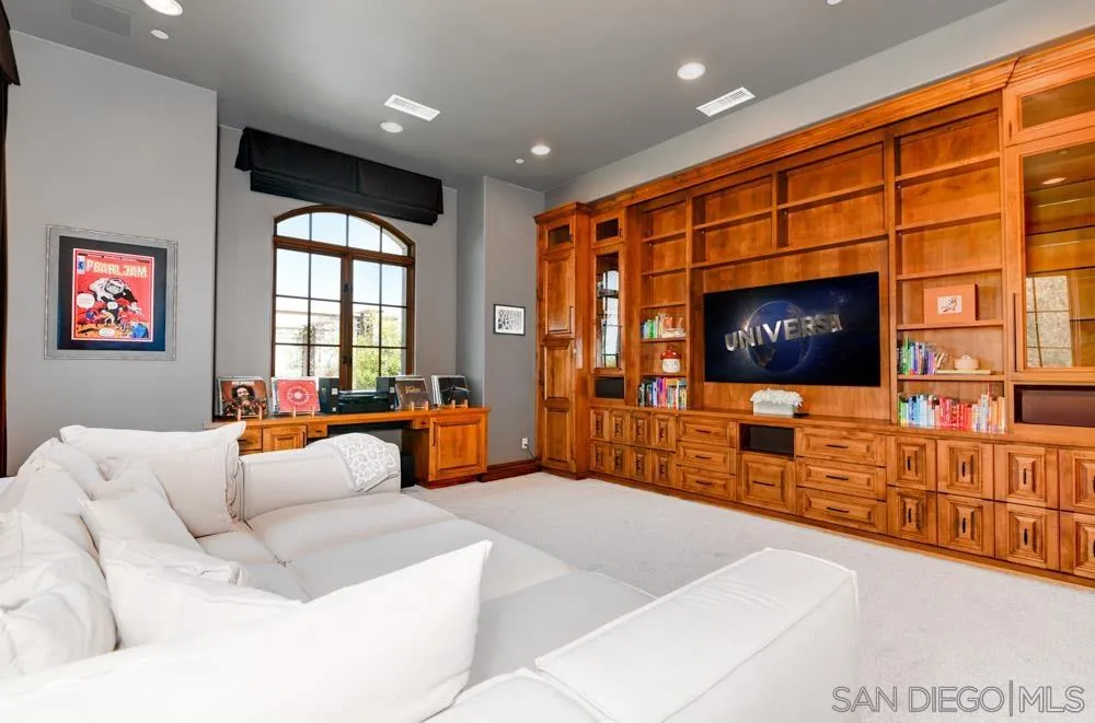 18335 Via Ambiente Rancho Santa Fe, CA 92067 - Photo 40 of 60 Gallery Image 40