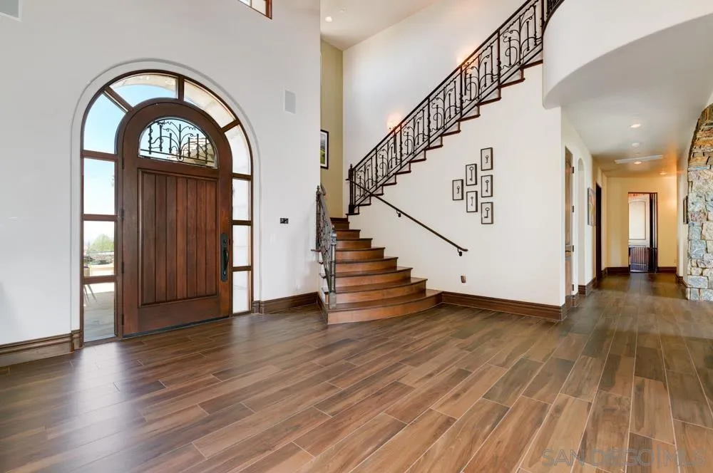 18335 Via Ambiente Rancho Santa Fe, CA 92067 - Photo 6 of 60 Gallery Image 6
