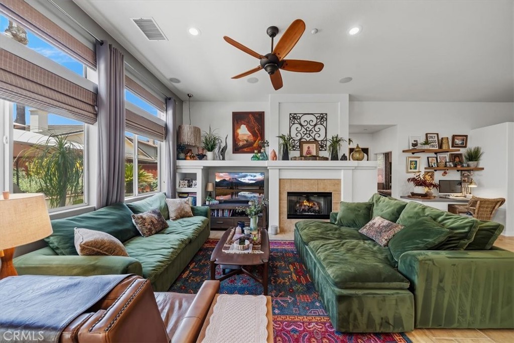 11535 Springwood Court Riverside, CA 92505 - Photo 17 of 50 Family Room