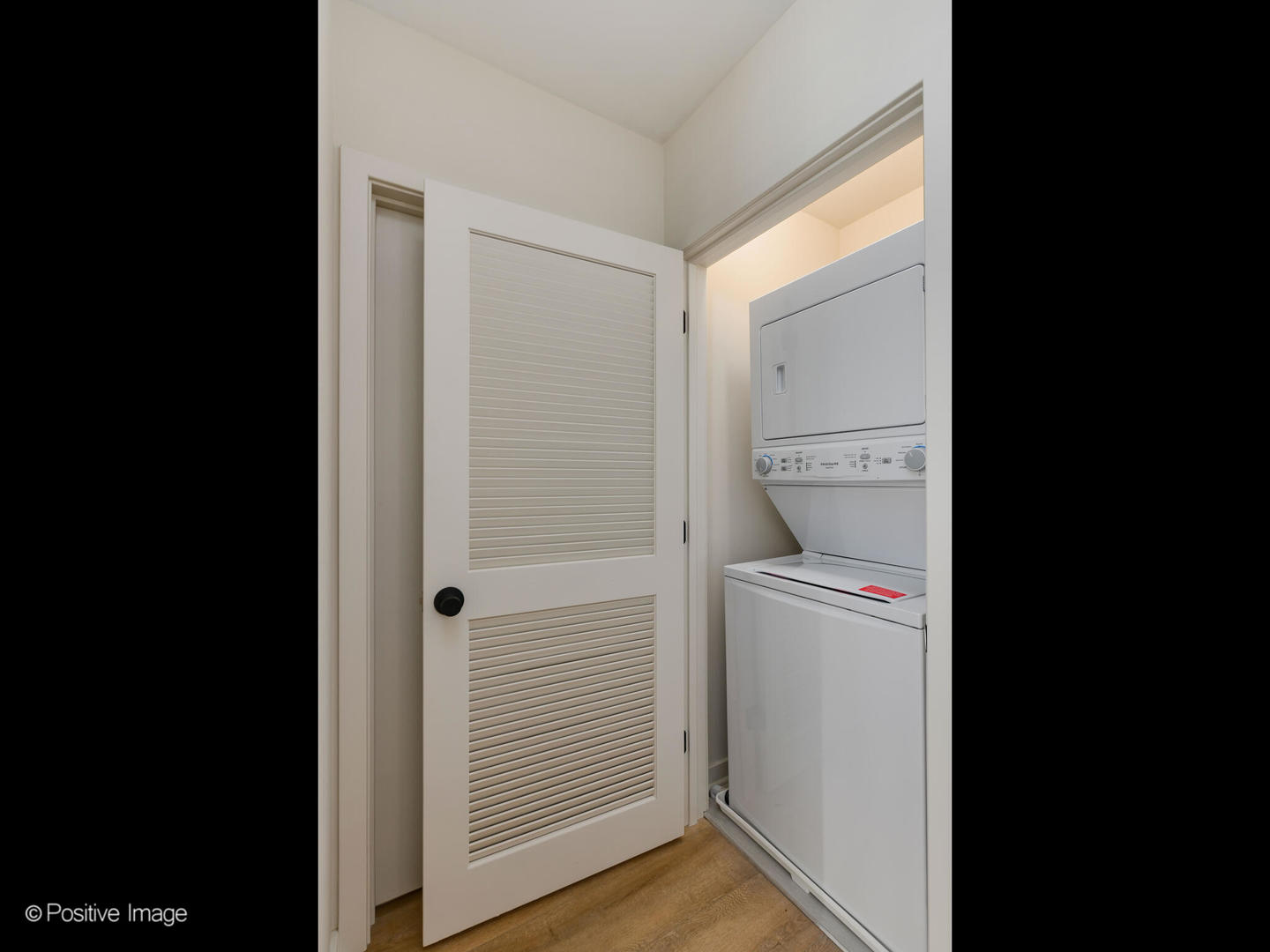 2811 Thatcher Avenue, Unit 204 River Grove, IL 60171 - Photo 19 of 44 a view of room with washer and dryer