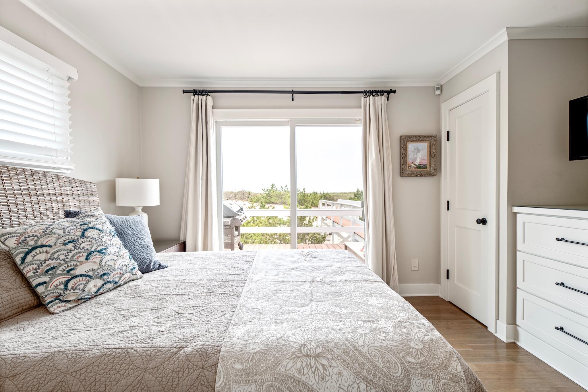 355 Dune Road Westhampton Beach, NY 11978 - Photo 14 of 30