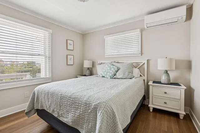 $5,998,000 | 355 Dune Road, Westhampton Beach, NY 11978